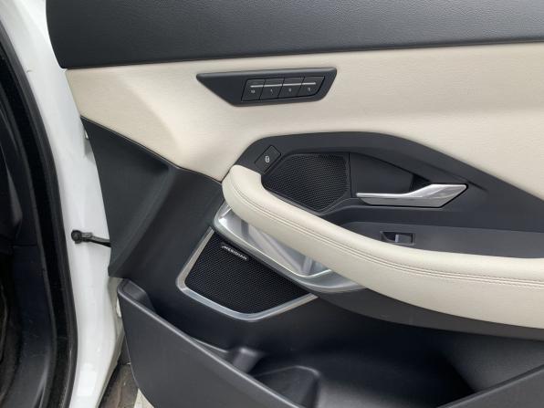 Jaguar E-Pace I с пробегом 2019 года, цена 2 349 000 рублей, 103000 км, внедорожник, Автокод Объявления