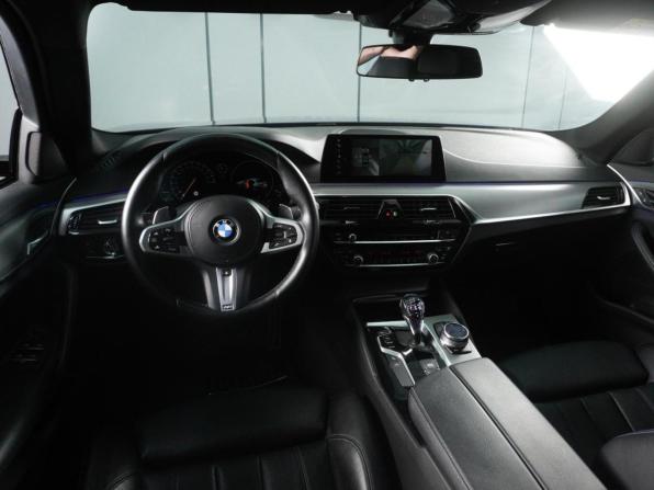 BMW 5 серии VII (G30/G31/G38) с пробегом 2018 года, цена 3 649 000 рублей, 120344 км, седан, Автокод Объявления