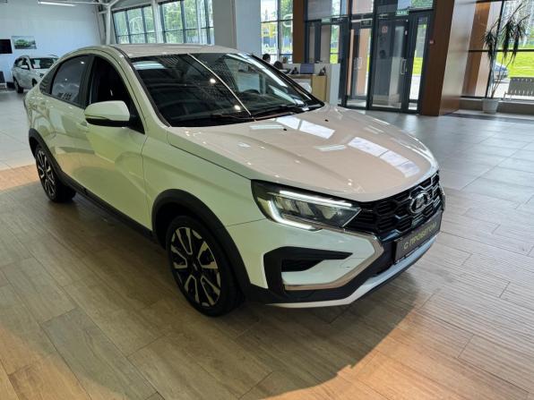 Lada (ВАЗ) Vesta I Рестайлинг (NG) с пробегом 2023 года, цена 1 361 000 рублей, 47179 км, седан, Автокод Объявления