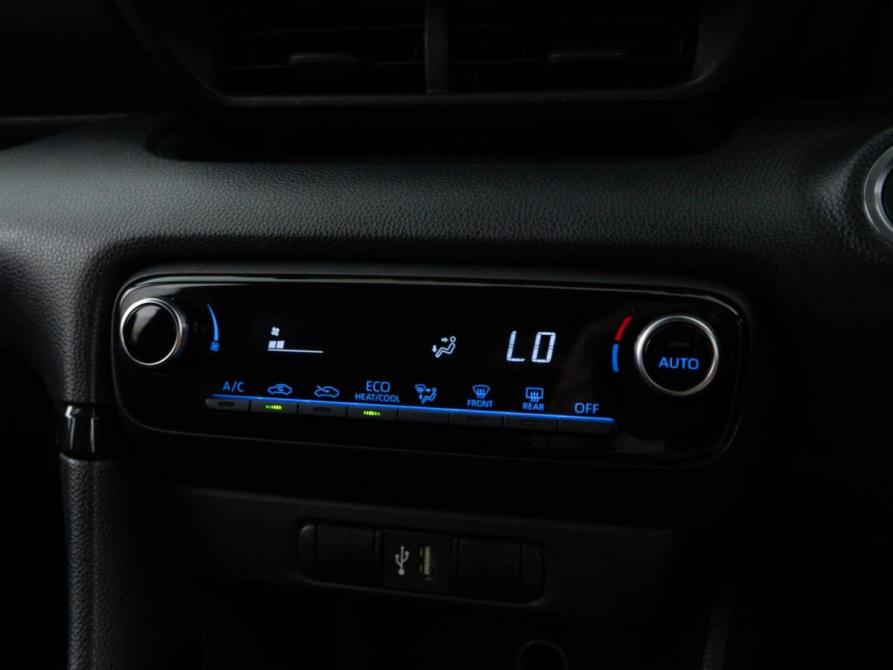 Toyota Yaris IV Москва  - изображение 15