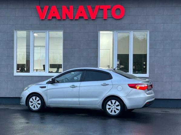 Kia Rio III с пробегом 2013 года, цена 680 000 рублей, 304341 км, седан, Автокод Объявления