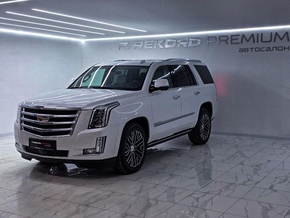 Cadillac Escalade IV с пробегом 2020 года, цена 6 600 000 рублей, 65696 км, внедорожник, Автокод Объявления