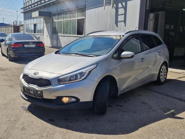 Kia Ceed II с пробегом 2014 года, цена 959 000 рублей, 183173 км, универсал, Автокод Объявления