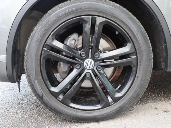 Volkswagen Touareg II Рестайлинг с пробегом 2017 года, цена 3 760 000 рублей, 112664 км, внедорожник, Автокод Объявления