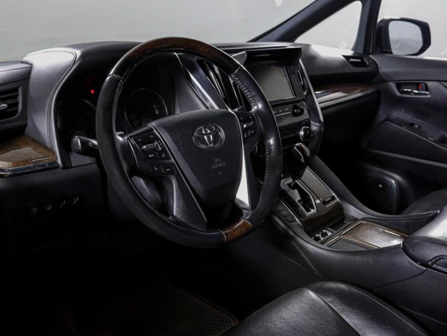 Toyota Alphard III Москва  - изображение 14