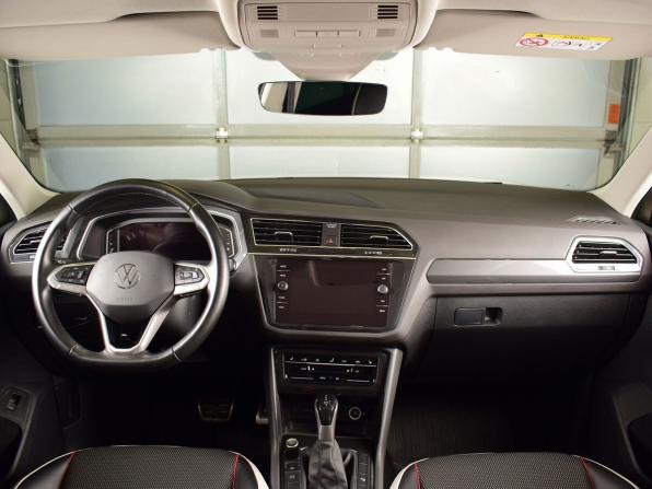 Volkswagen Tiguan II Рестайлинг с пробегом 2022 года, цена 3 649 995 рублей, 40255 км, внедорожник, Автокод Объявления