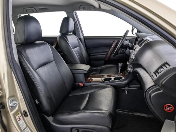 Toyota Highlander II (XU40) Рестайлинг с пробегом 2011 года, цена 1 995 000 рублей, 197930 км, внедорожник, Автокод Объявления