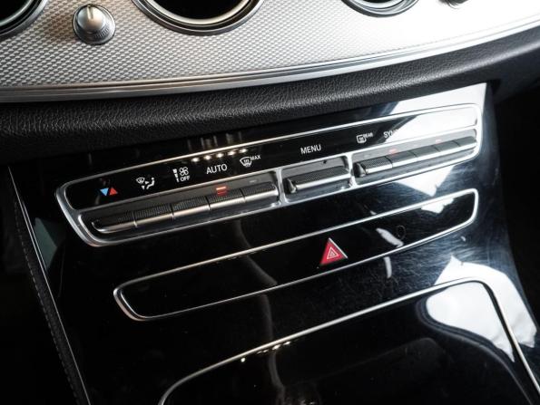 Mercedes-Benz E-Класс V (W213 S213 C238) с пробегом 2018 года, цена 2 899 000 рублей, 129405 км, седан, Автокод Объявления