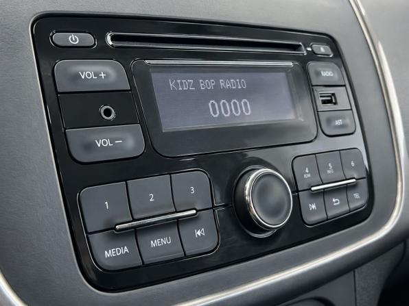 Renault Sandero II с пробегом 2016 года, цена 629 000 рублей, 182318 км, хэтчбек, Автокод Объявления