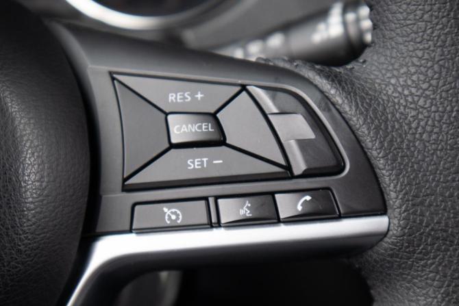 Nissan Rogue Sport I Рестайлинг с пробегом 2021 года, цена 2 209 000 рублей, 52214 км, внедорожник, Автокод Объявления