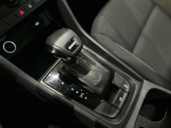 Skoda Karoq I с пробегом 2020 года, цена 2 070 000 рублей, 104873 км, внедорожник, Автокод Объявления