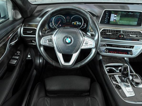 BMW 7 серии VI (G11/G12) с пробегом 2017 года, цена 2 620 000 рублей, 175844 км, седан, Автокод Объявления