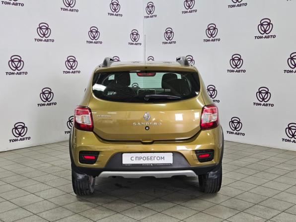 Renault Sandero II с пробегом 2015 года, цена 1 000 000 рублей, 65734 км, хэтчбек, Автокод Объявления
