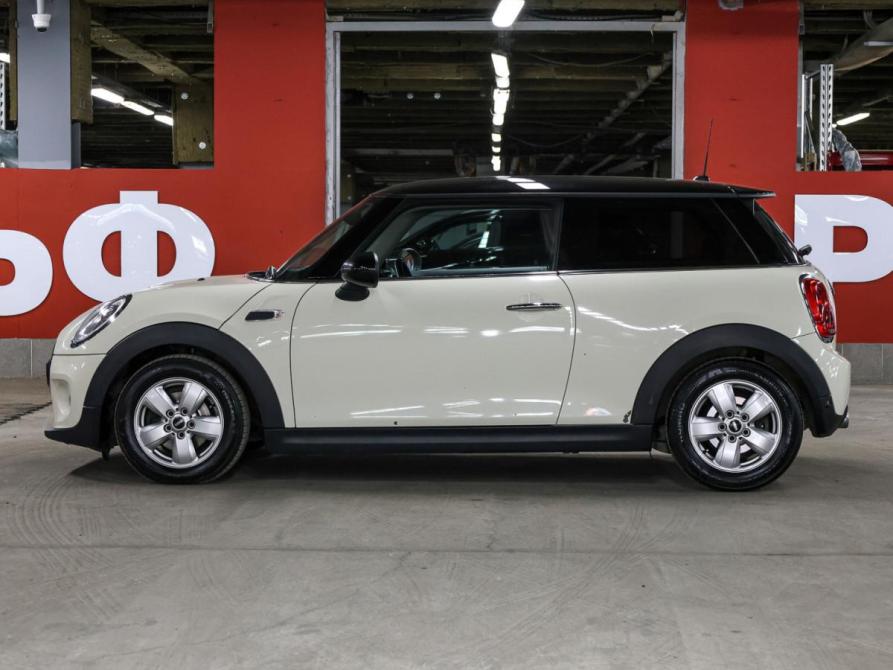 Mini Hatch III (F55/F56) Москва  - изображение 9