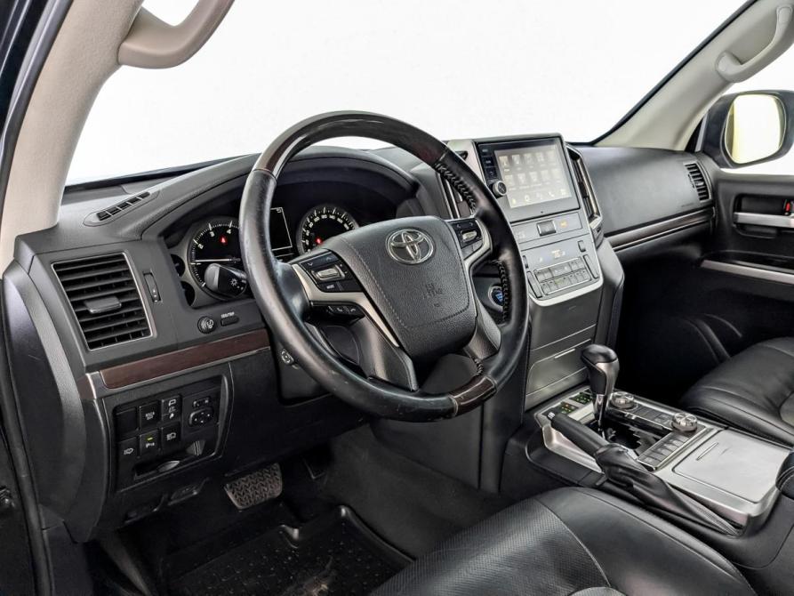 Toyota Land Cruiser 200 Series Рестайлинг 2 Москва  - изображение 16