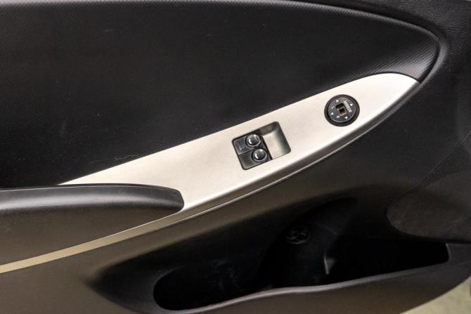Hyundai Solaris I Рестайлинг с пробегом 2015 года, цена 665 000 рублей, 154868 км, хэтчбек, Автокод Объявления