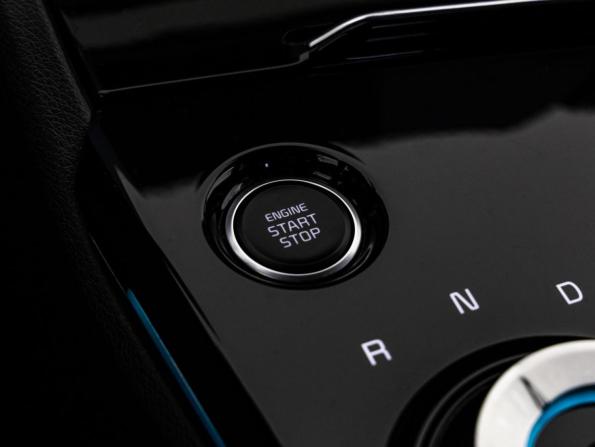 Kia Sportage V с пробегом 2023 года, цена 3 599 000 рублей, 70398 км, внедорожник, Автокод Объявления