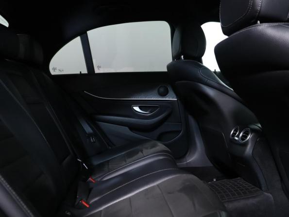 Mercedes-Benz E-Класс V (W213 S213 C238) Рестайлинг с пробегом 2021 года, цена 3 399 000 рублей, 174580 км, седан, Автокод Объявления