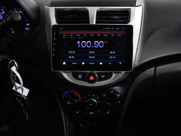 Hyundai Solaris I Рестайлинг с пробегом 2015 года, цена 647 980 рублей, 180526 км, седан, Автокод Объявления