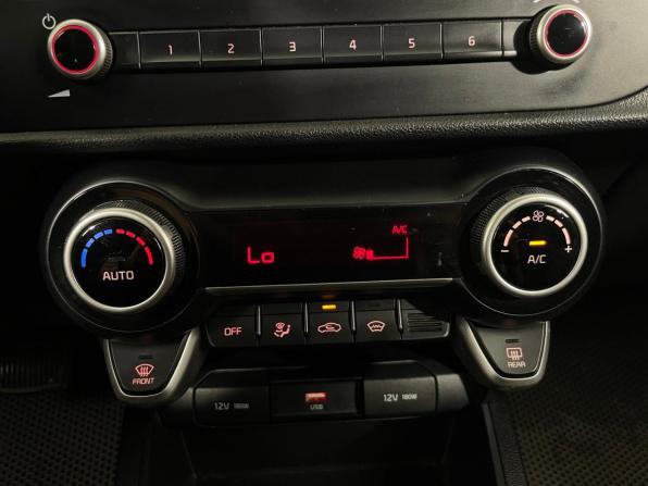 Kia Rio IV Рестайлинг с пробегом 2021 года, цена 1 522 000 рублей, 125202 км, хэтчбек, Автокод Объявления