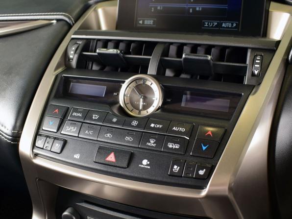 Lexus NX I с пробегом 2017 года, цена 2 999 999 рублей, 187235 км, внедорожник, Автокод Объявления