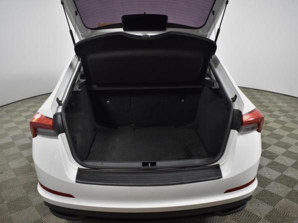 Skoda Rapid II с пробегом 2020 года, цена 1 315 200 рублей, 218112 км, лифтбек, Автокод Объявления