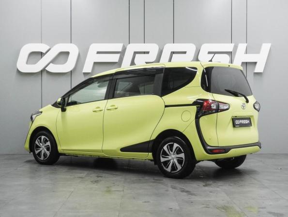 Toyota Sienta II Рестайлинг с пробегом 2021 года, цена 1 605 000 рублей, 67369 км, компактвэн, Автокод Объявления