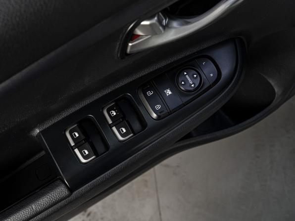 Kia Rio IV с пробегом 2017 года, цена 1 290 000 рублей, 60217 км, седан, Автокод Объявления