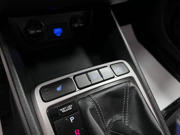 Hyundai Creta I Рестайлинг с пробегом 2021 года, цена 1 895 000 рублей, 124125 км, внедорожник, Автокод Объявления