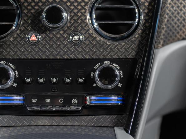 Rolls-Royce Cullinan I с пробегом 2022 года, цена 54 980 000 рублей, 2652 км, внедорожник, Автокод Объявления