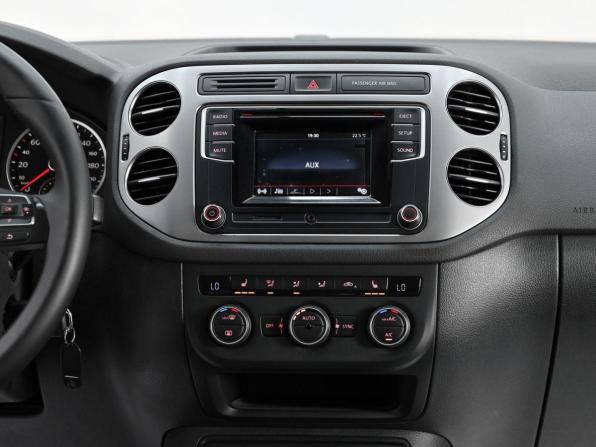 Volkswagen Tiguan I Рестайлинг с пробегом 2016 года, цена 969 000 рублей, 104974 км, внедорожник, Автокод Объявления