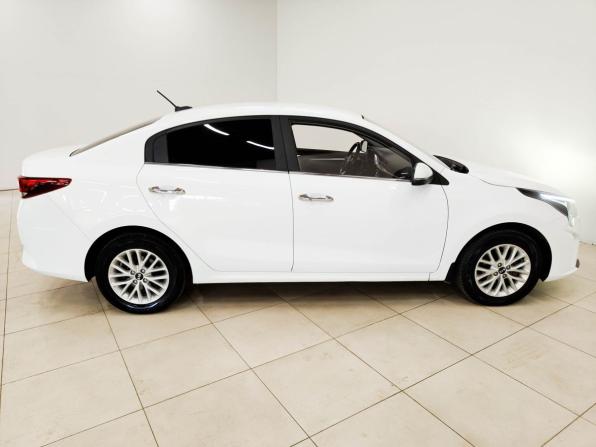 Kia Rio IV Рестайлинг с пробегом 2020 года, цена 1 550 000 рублей, 67971 км, седан, Автокод Объявления