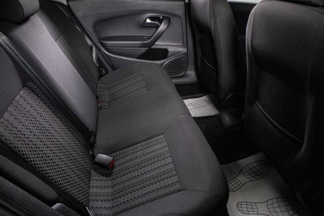 Volkswagen Polo V Рестайлинг с пробегом 2019 года, цена 1 069 000 рублей, 110000 км, седан, Автокод Объявления