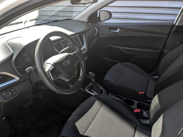 Hyundai Solaris II Рестайлинг с пробегом 2022 года, цена 1 635 000 рублей, 87845 км, седан, Автокод Объявления