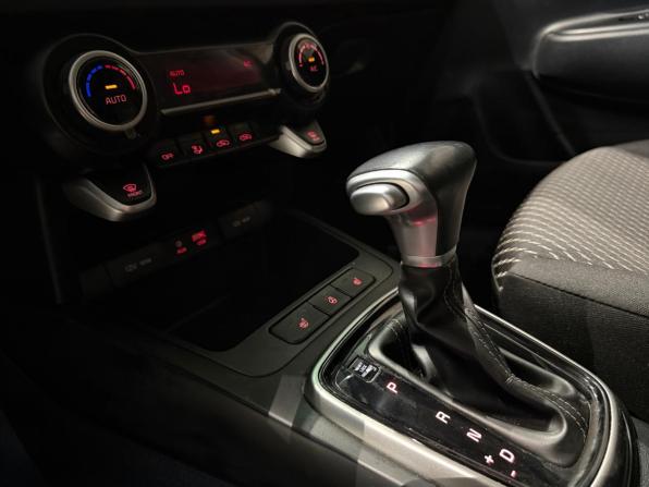 Kia Rio IV с пробегом 2019 года, цена 1 385 000 рублей, 146650 км, хэтчбек, Автокод Объявления