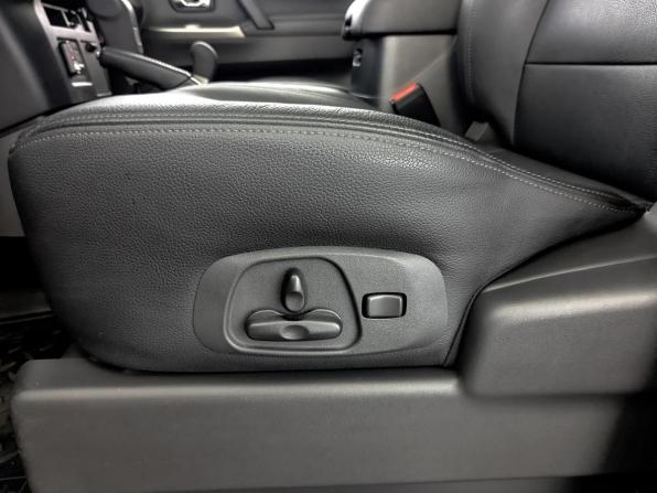 Mitsubishi Pajero IV Рестайлинг 2 с пробегом 2021 года, цена 4 350 000 рублей, 32830 км, внедорожник, Автокод Объявления