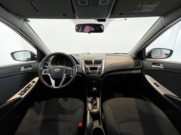 Hyundai Solaris I Рестайлинг с пробегом 2015 года, цена 1 060 000 рублей, 138483 км, седан, Автокод Объявления