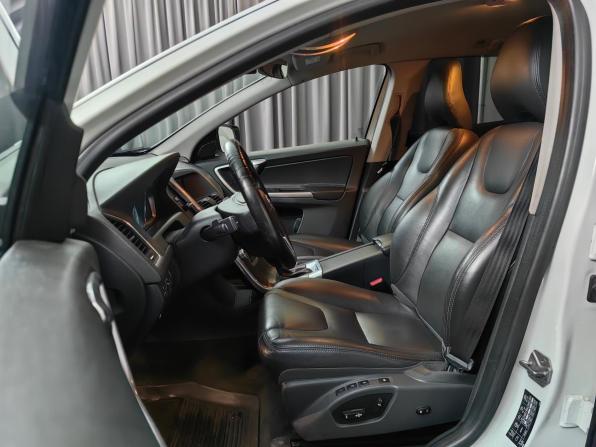 Volvo XC60 I Рестайлинг с пробегом 2016 года, цена 2 288 000 рублей, 155325 км, внедорожник, Автокод Объявления