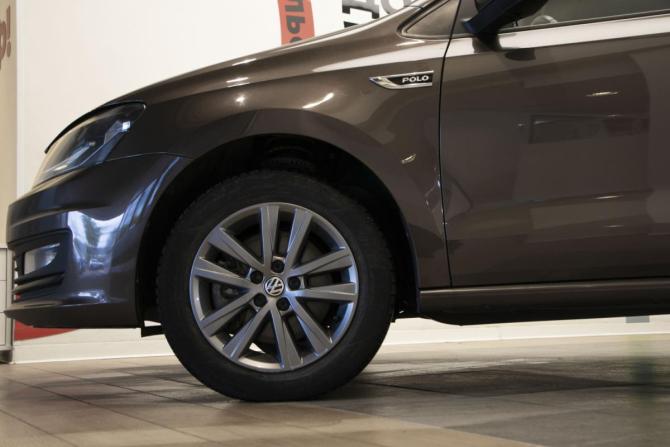Volkswagen Polo V Рестайлинг с пробегом 2019 года, цена 1 350 000 рублей, 120356 км, седан, Автокод Объявления
