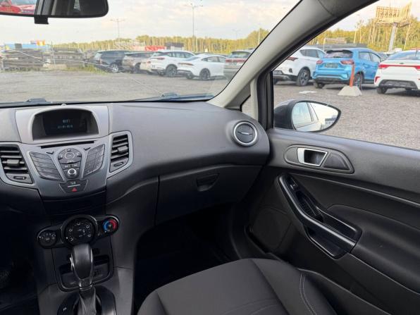 Ford Fiesta Mk6 Рестайлинг с пробегом 2017 года, цена 695 000 рублей, 154920 км, седан, Автокод Объявления