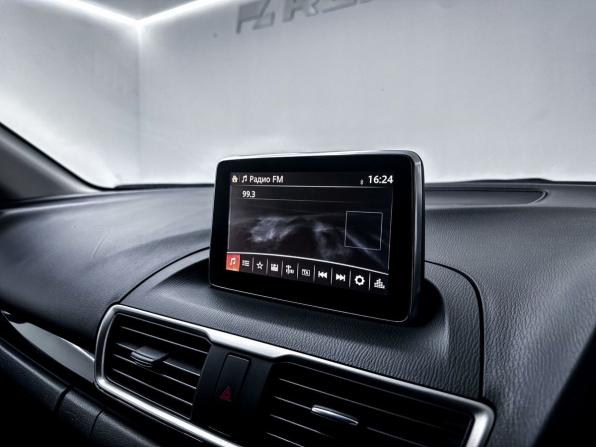 Mazda Axela III с пробегом 2016 года, цена 1 050 000 рублей, 208392 км, хэтчбек, Автокод Объявления