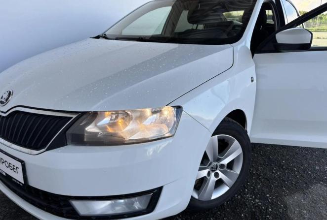 Skoda Rapid I с пробегом 2017 года, цена 895 000 рублей, 242943 км, лифтбек, Автокод Объявления