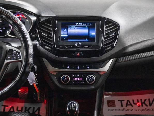 Lada (ВАЗ) Vesta I с пробегом 2019 года, цена 1 100 000 рублей, 105780 км, седан, Автокод Объявления
