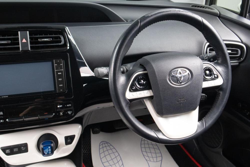 Toyota Prius IV (XW50) Оренбург  - изображение 9