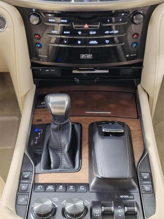 Lexus LX III Рестайлинг 2 с пробегом 2017 года, цена 9 000 000 рублей, 65282 км, внедорожник, Автокод Объявления