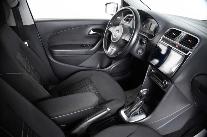 Volkswagen Polo V с пробегом 2015 года, цена 959 000 рублей, 150236 км, седан, Автокод Объявления