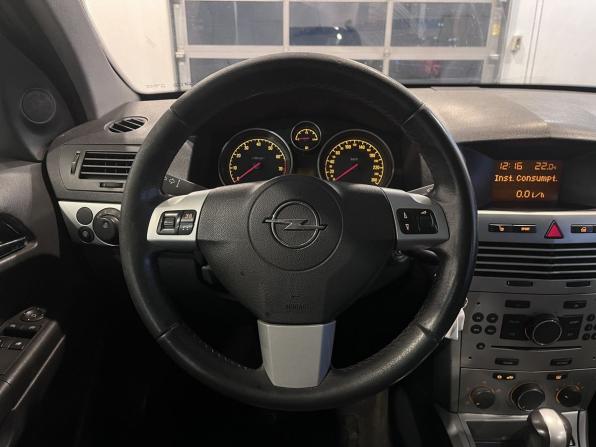 Opel Astra H Рестайлинг с пробегом 2010 года, цена 595 000 рублей, 166220 км, хэтчбек, Автокод Объявления