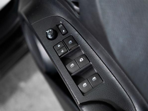 Toyota Sienta II с пробегом 2016 года, цена 1 148 500 рублей, 180360 км, компактвэн, Автокод Объявления