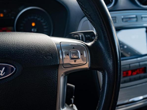 Ford Mondeo IV Рестайлинг с пробегом 2010 года, цена 700 000 рублей, 203670 км, седан, Автокод Объявления