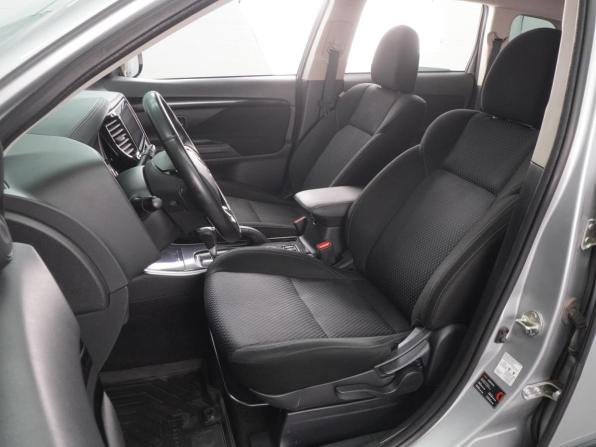 Mitsubishi Outlander III Рестайлинг 3 с пробегом 2019 года, цена 1 899 000 рублей, 99221 км, внедорожник, Автокод Объявления